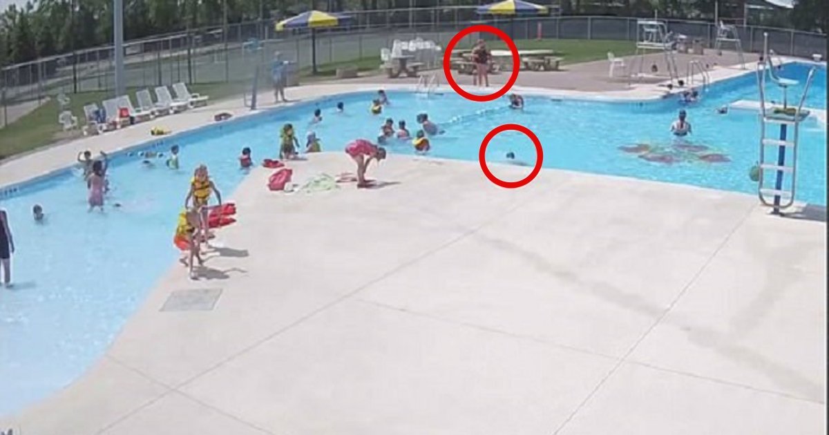 d3 1.jpg?resize=412,232 - Lifeguard Saved Boy Who Was Drowning While Surrounded By Clueless Swimmers