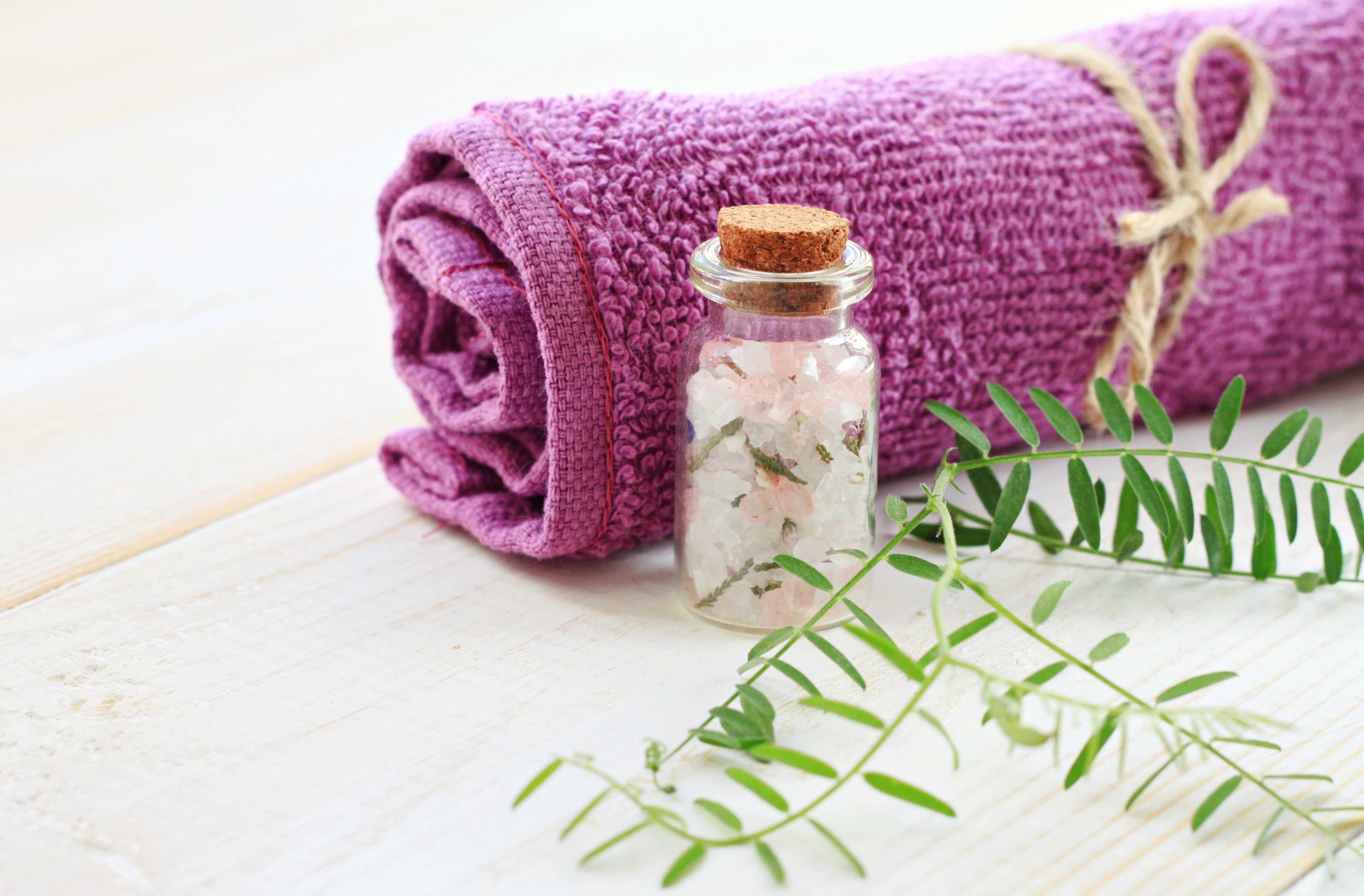 Photo of epsom salt with lavender towel