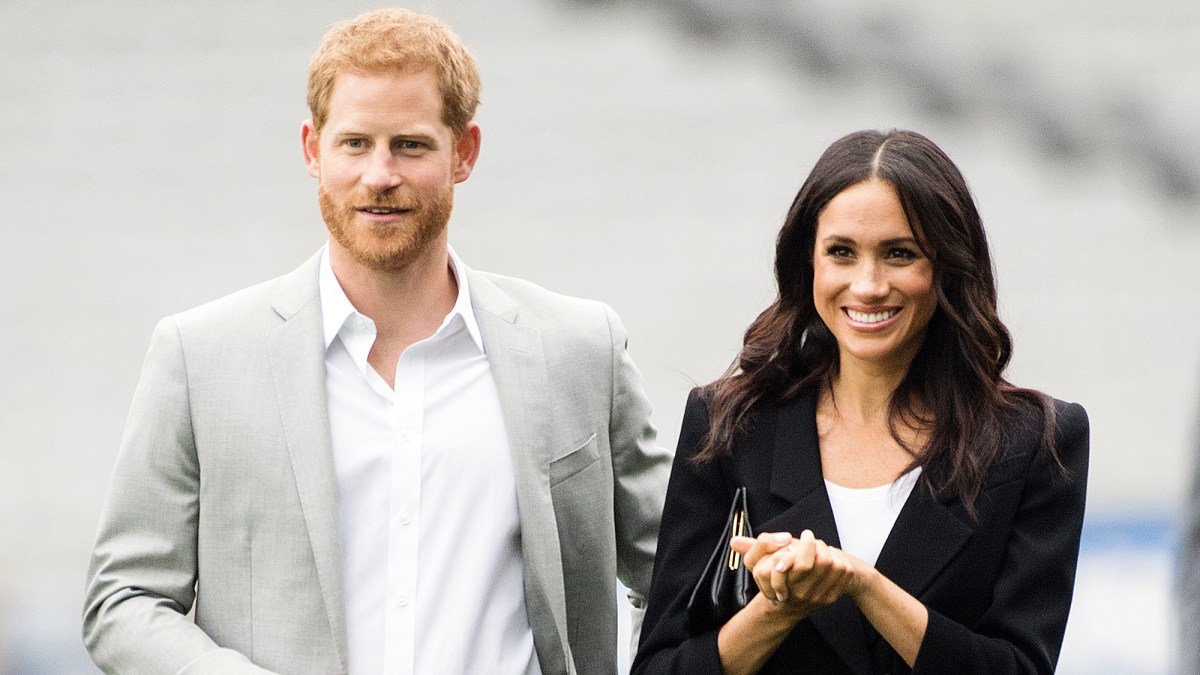 prince harry duchess meghan excited.jpg?resize=412,232 - Meghan Markle terá que seguir uma lista de regras reais se quiser ter um filho com Harry