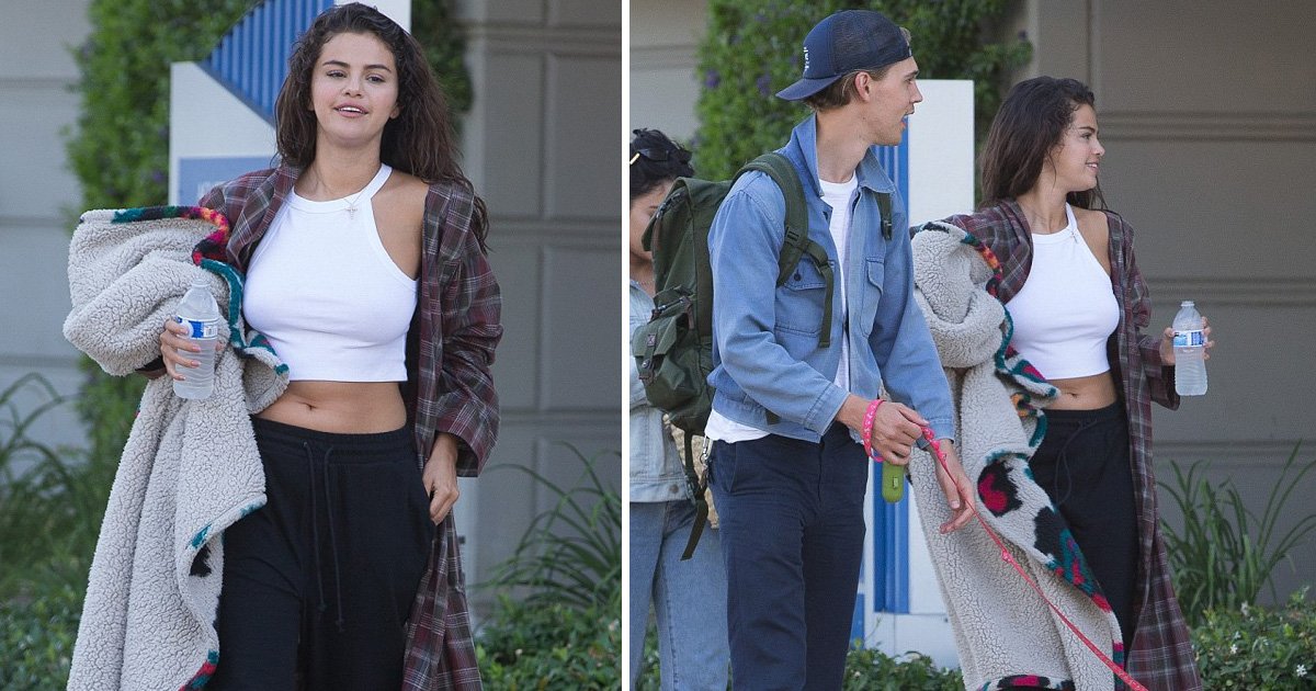 rtat 1.jpg?resize=412,232 - Amigas, Selena Gomez e Vanessa Hudgens usam roupas confortáveis e casuais após a noitada em Los Angeles