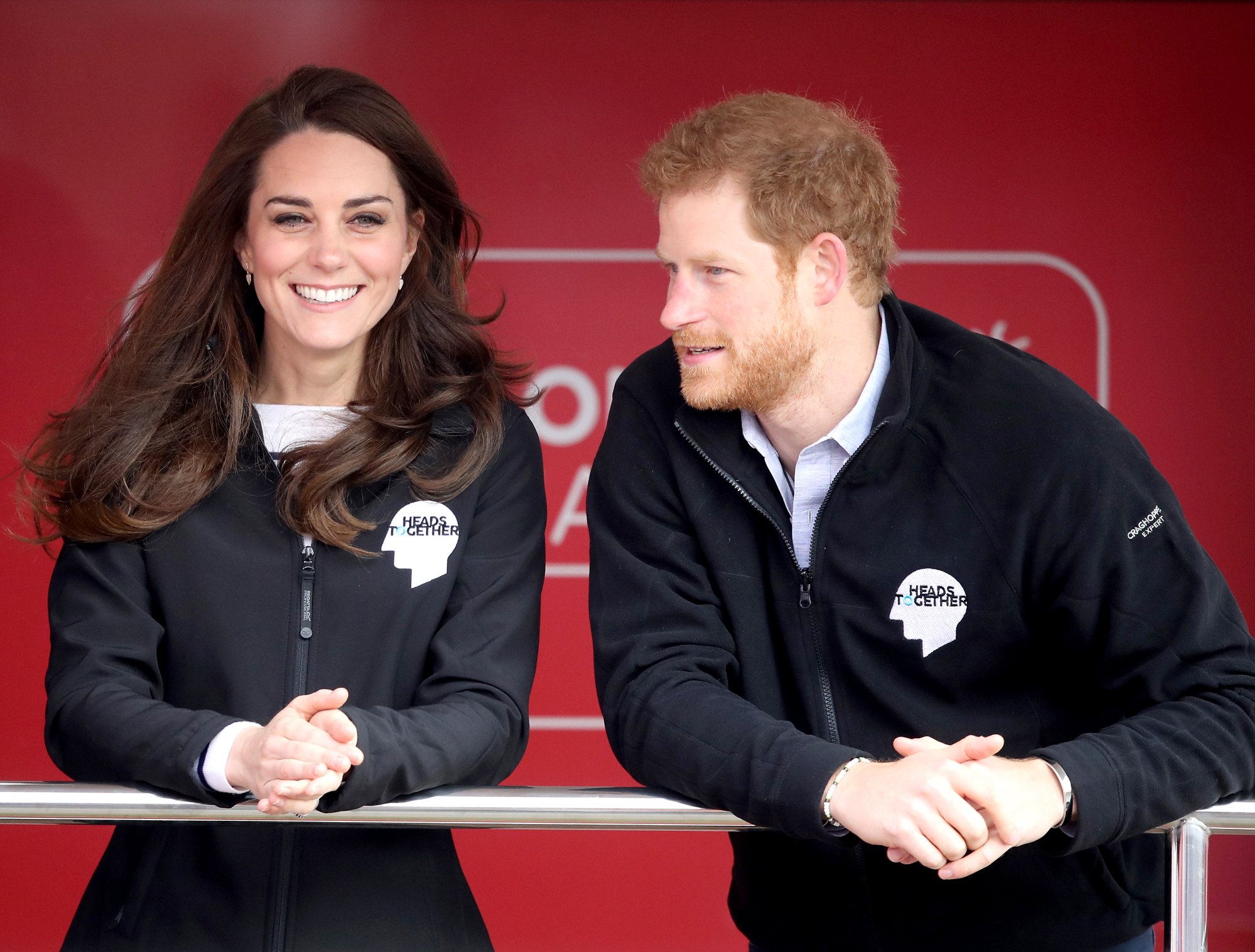 thumbnail 200a29f843c1b09b0b1e1c32de0f4432.jpeg?resize=412,232 - Príncipe Harry supostamente pediu o "Selo de Aprovação" de Kate Middleton antes de pedir Meghan Markle em casamento