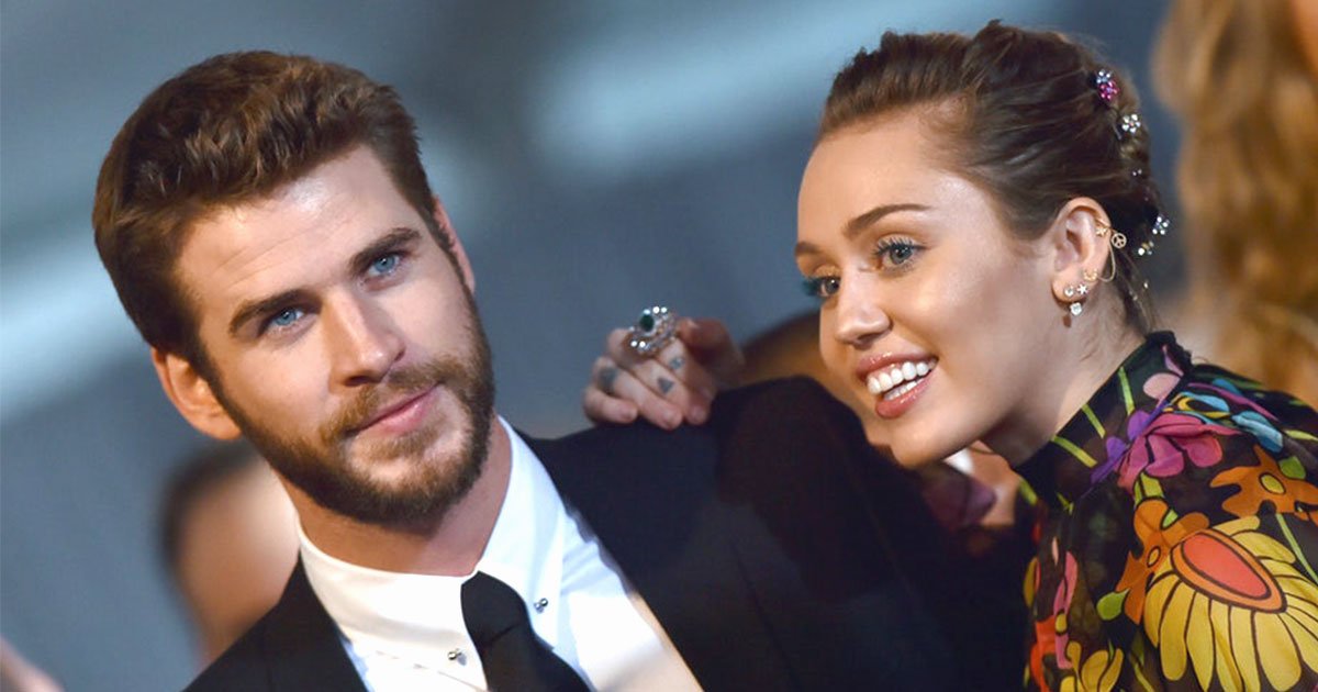 untitled 1 65.jpg?resize=412,275 - Miley Cyrus rompe noivado com Liam Hemsworth que 'está de coração partido'