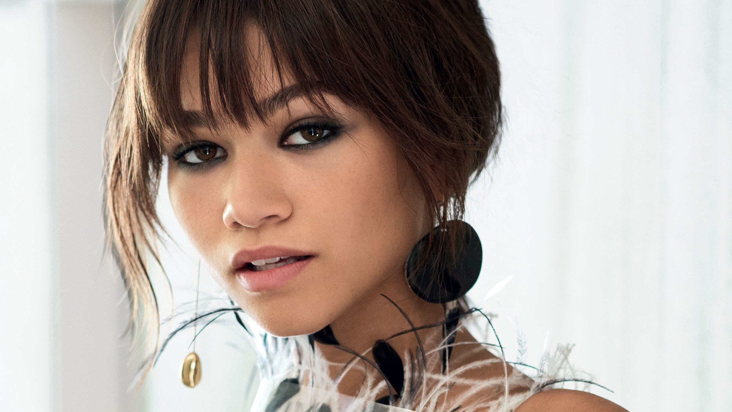 09 zendaya coleman vogue july 2017.jpg?resize=412,232 - Zendaya Coleman confessa que propositalmente faz audição para personagens brancos: "Talvez eles mudem de ideia"