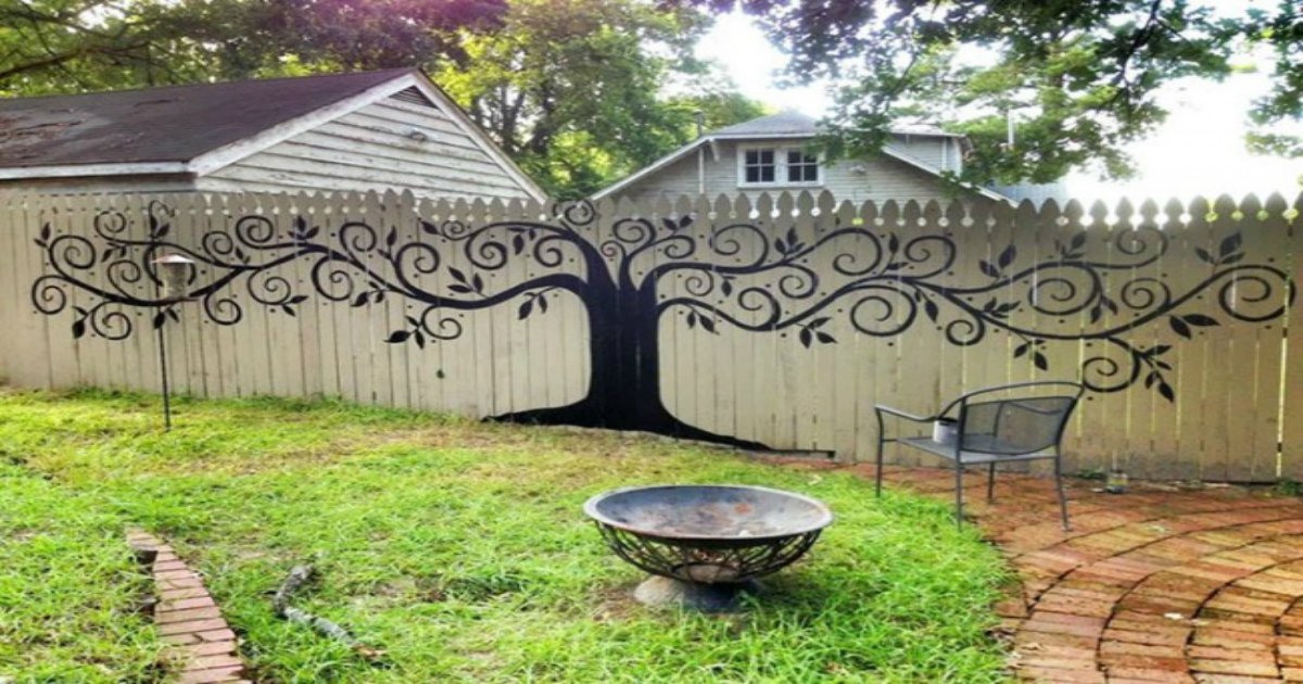 1 243.jpg?resize=412,275 - 20 unusual ways to make your garden fence as eye-catching as possible