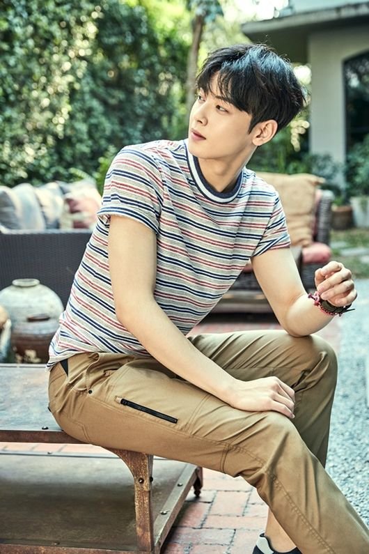 차은우 화보에 대한 이미지 검색결과