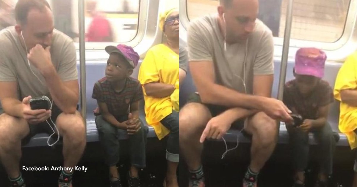 cov 1 47.png?resize=1200,630 - El emotivo gesto de un pasajero del metro entregándole su teléfono móvil a un niño