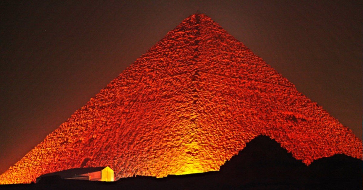 featured image 15.jpg?resize=412,232 - Scientists Made Incredible Discovery About The Great Pyramids Of Giza