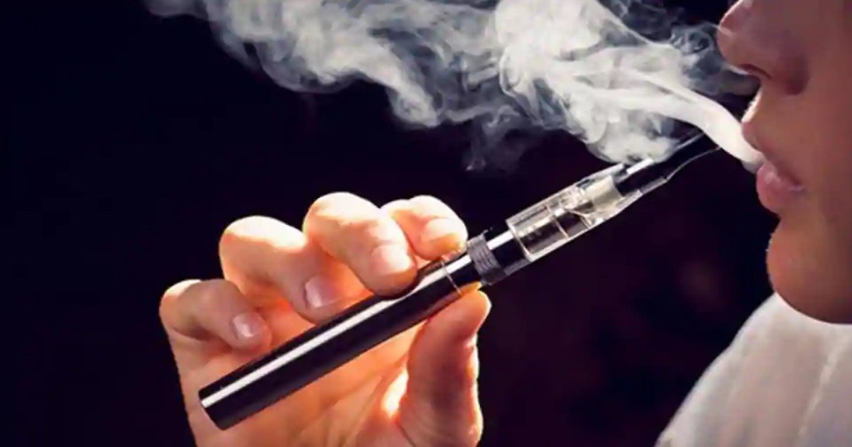 featured image 72.jpg?resize=1200,630 - Vapers Who Regularly Use E-Cigarettes Are 2 Times More Likely To Suffer A Heart Attack, New Study Says