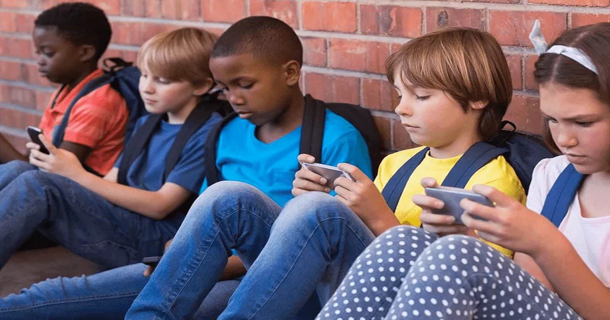 featured image.jpg?resize=1200,630 - França proíbe smartphones e tablets para crianças e adolescentes