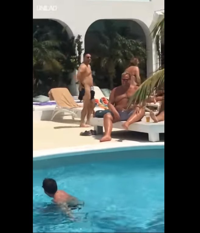 short que se disuelve en agua