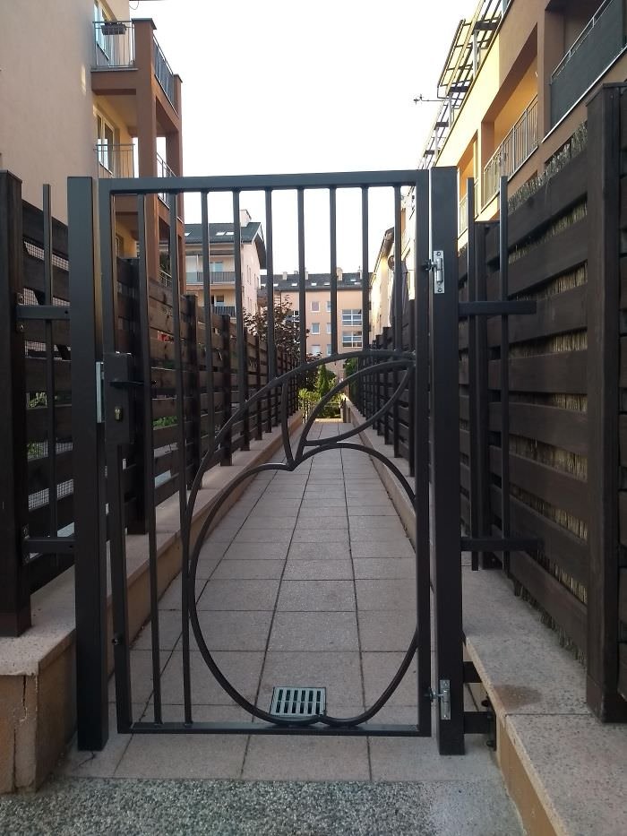 This Gate