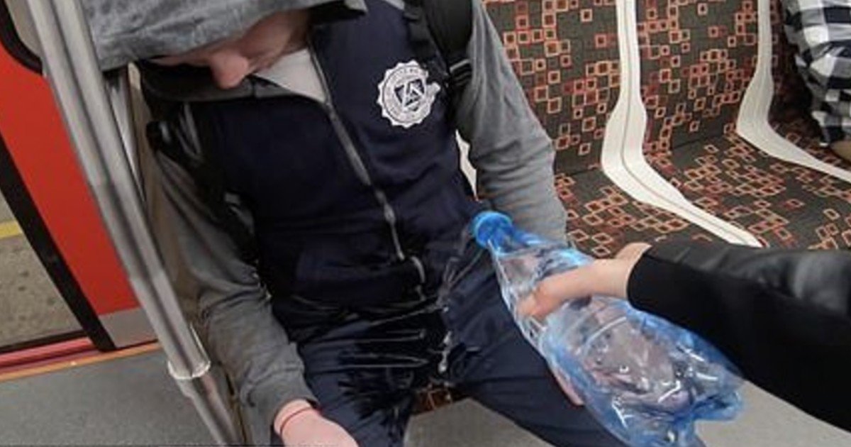 ghjf 4.jpg?resize=412,232 - 20-Year-Old Law Student Poured Bleach On Men To Stop 'Manspreading'