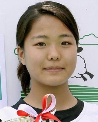 スキージャンプ女子の高梨沙羅選手が顔が変わりすぎ Hachibachi スキージャンプ女子の高梨沙羅選手が顔が変わりすぎ Hachibachi