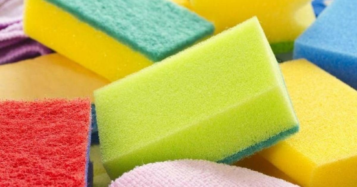 14 18.jpg?resize=412,232 - 15 Unconventional Ways To Use A Sponge