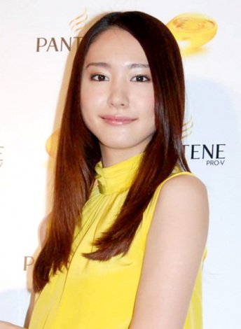 新垣結衣の人気髪型ヘアスタイルランキング アレンジ法までご紹介しちゃいます Hachibachi 新垣結衣の人気髪型ヘアスタイルランキング アレンジ法までご紹介しちゃいます Hachibachi