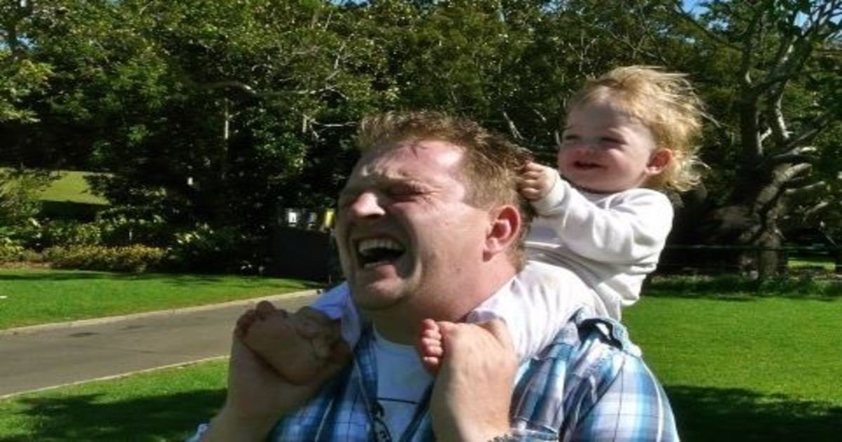 8 98.jpg?resize=1200,630 - 15 Awesome Photos Of Dads Being Dads. Happy Father’s Day!