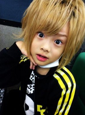 子供ホスト琉ちゃろ 母親の趣味でホストのような姿に 現在の姿は Hachibachi 子供ホスト琉ちゃろ 母親の趣味でホストのような姿に 現在の姿は Hachibachi