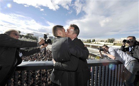 Image result for france kiss men Montpellier