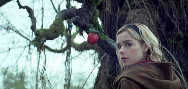 5be55d822400004c0299b5fd.png?resize=1200,630 - Netflix annonce qu'il y aura un épisode spécial Noël pour Sabrina Spellman