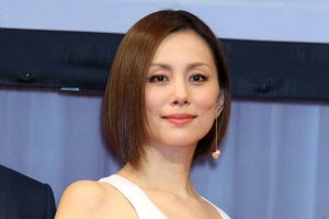 米倉涼子の髪型 ヘアスタイル ヘアアレンジまとめ 最新版 Hachibachi