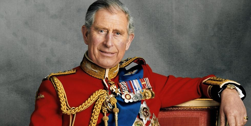 img 5be8c600cdbfc.png?resize=412,232 - 英國皇室超有「王子病」！？幫他擠牙膏、打電話叫人撿垃圾…千名員工揭露最任性的就是查爾斯王子啦