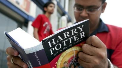 india harry potter jk rowling.jpg?resize=412,232 - Une faculté de droit indienne offre un cours sur l'univers de Harry Potter