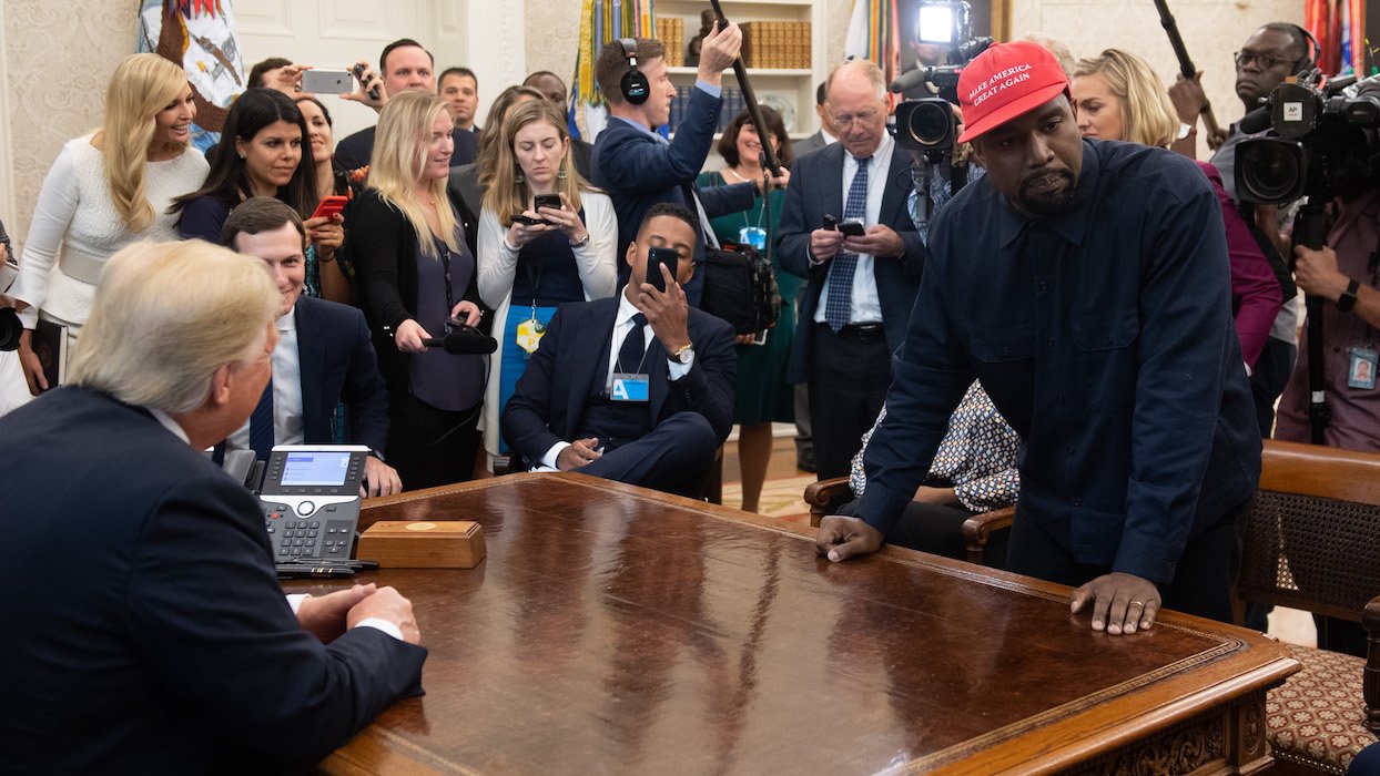 kanye west rencontre donald trump saul loeb afp 1244x700.jpg?resize=1200,630 - Kanye West dit qu'il a été " utilisé " tandis qu'il se distancie de la politique.