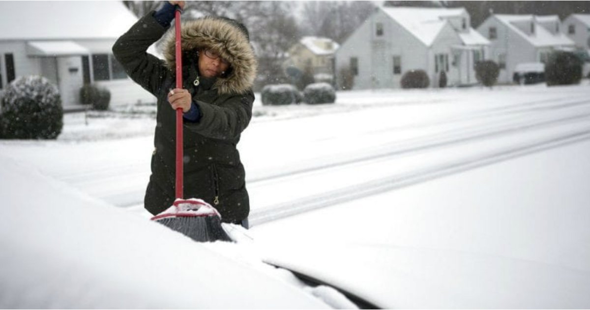 14 5.jpg?resize=412,275 - 25 Hacks To Get Your Car Through Winter With A Breeze