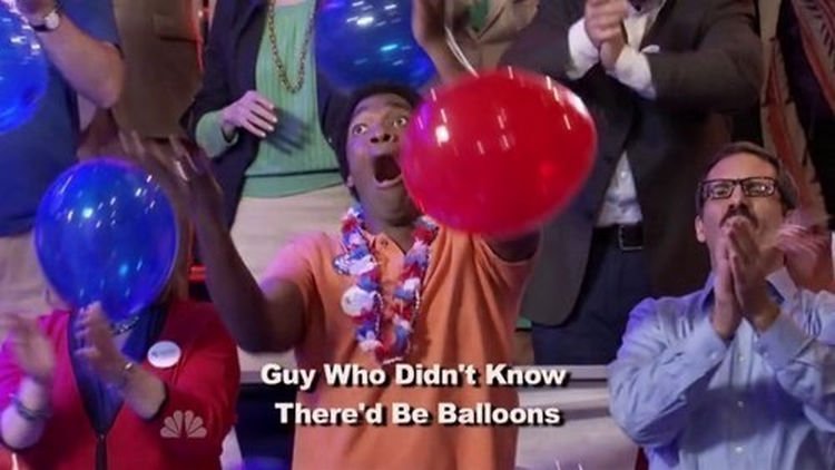 44 Incredibly Funny Pictures That Will Make You Smile - This guy loves balloons a little TOO much.