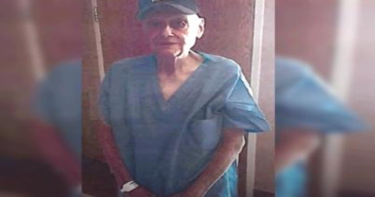 fgsdgsg 1 33.jpg?resize=412,275 - Daughter Put 80-Year-Old Father With Alzheimer’s On One-Way Flight Because She Was ‘Done With Him’