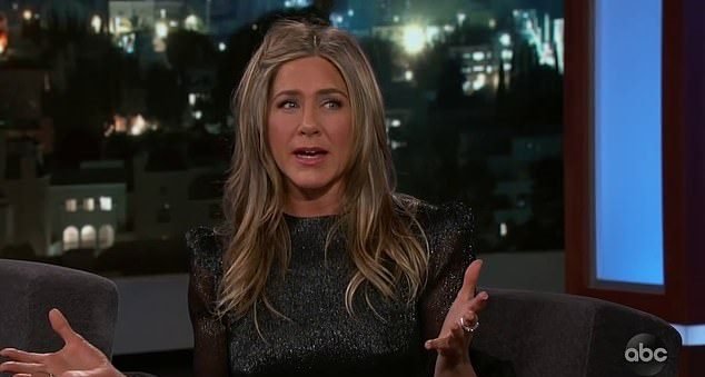 Jennifer Aniston Claimed That Jimmy Kimmel’s Daughter Pooped Next To ...