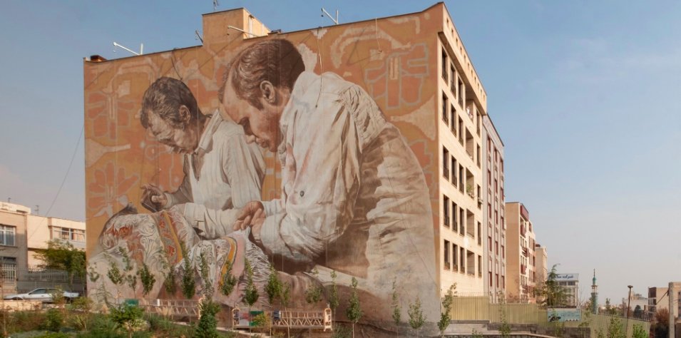 img 5c48702165648.png?resize=1200,630 - Des artistes occidentaux écrivent une page d'histoire avec une fresque murale de six étages à Téhéran
