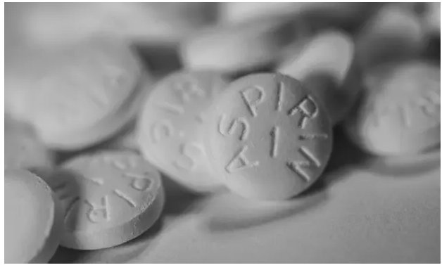 img 5c49bc51d7977.png?resize=1200,630 - Pilule amère : pourquoi l'aspirine n'est pas un médicament si merveilleux