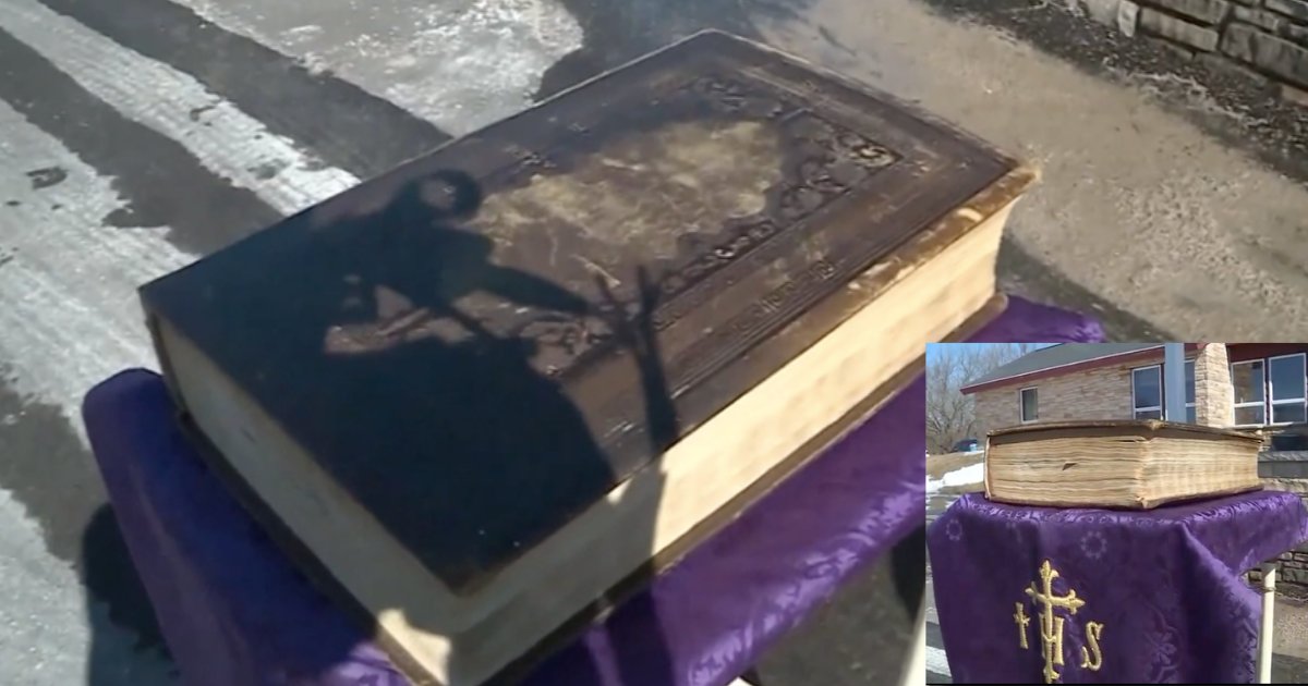 d2 15.png?resize=412,275 - 150-year-old Bible Has Miraculously survived Two Church Fires