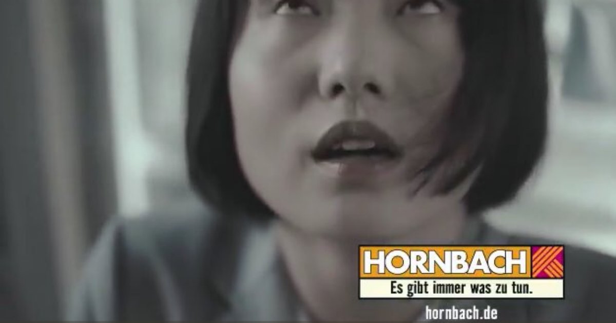 img 5c9dbc5630136 1.png?resize=1200,630 - "백인 남성 냄새 맡고 흥분하는 아시아 여자" ... '인종차별' 논란 불러일으킨 독일 광고