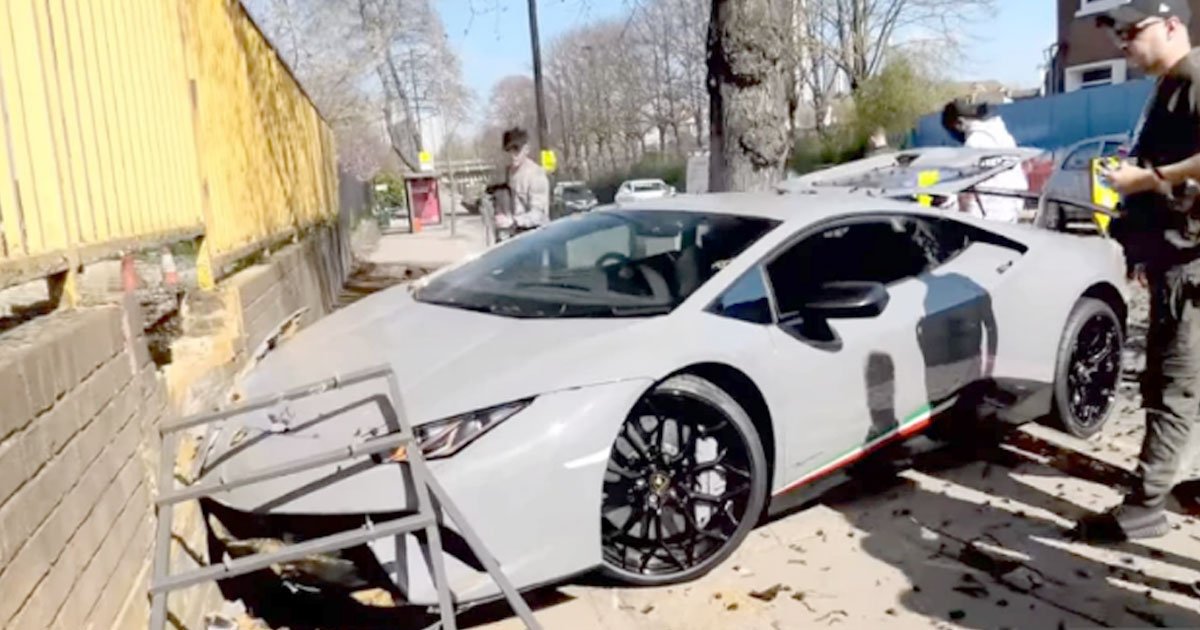 lamborghini driver lost control and smashed into a tree and a brick wall on a narrow london street.jpg?resize=412,232 - Lamborghini Driver Tries To Show Off, Wrecks His $280K car