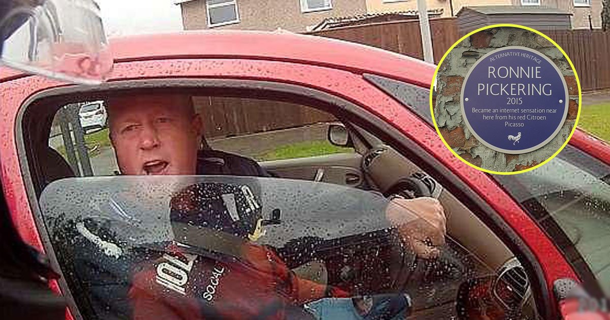 ronnie pickering.jpg?resize=1200,630 - Internet Sensation Ronnie Pickering Gets A Blue Plaque In Hull