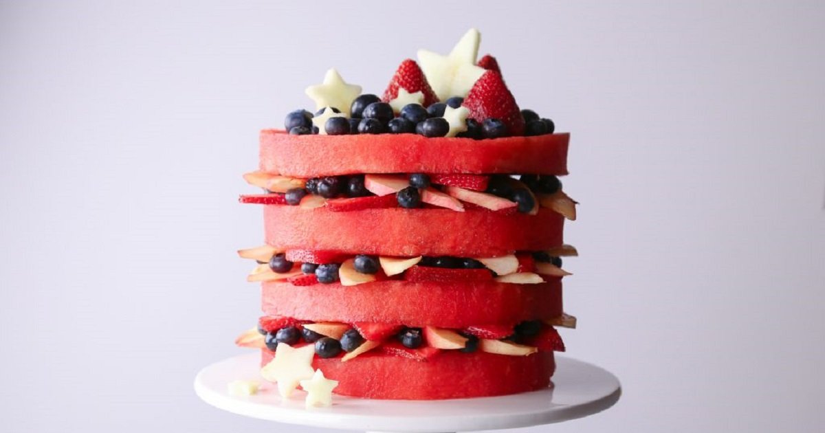 c3 9.jpg?resize=412,275 - How To Make This Luscious Yet Healthy Watermelon Cake For Your Next Event