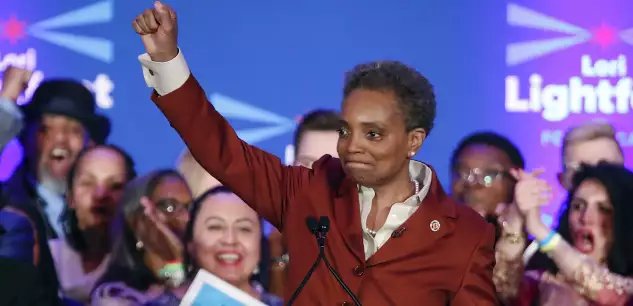 lori lightfoot.jpg?resize=412,232 - Lori Lightfoot élue maire de Chicago, une première historique pour une femme noire et ouvertement homosexuelle!