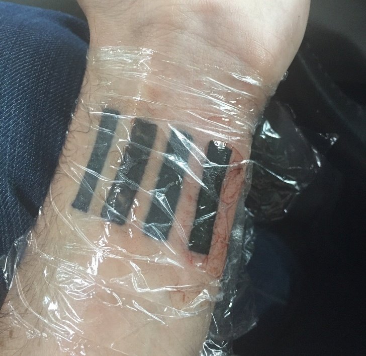 22 Tatuajes que tienen una profunda conexión con las personas que se los hicieron