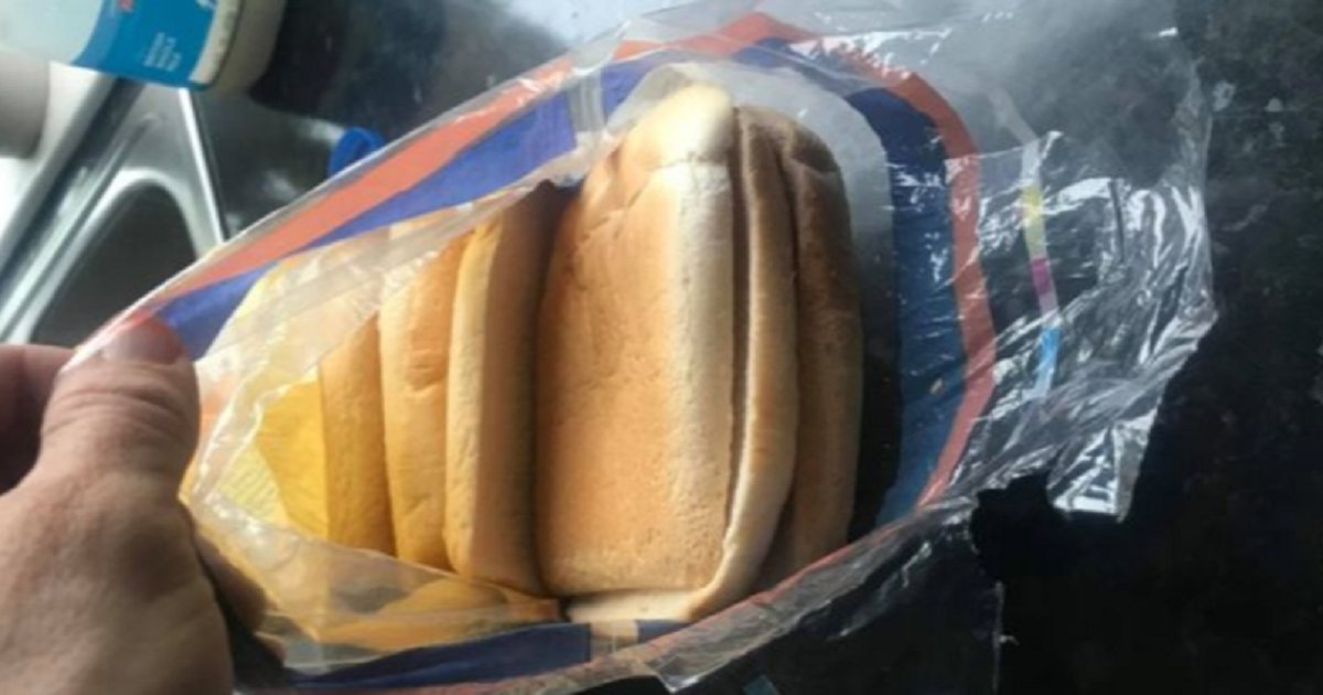 b3 2.png?resize=1200,630 - Une femme a acheté une miche de pain et découvre que c'est seulement de la croûte...