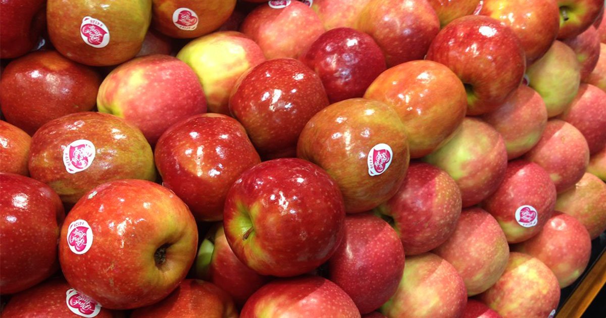 how to remove wax from apples to prevent yourself from its harmful effects.jpg?resize=1200,630 - Comment enlever la cire présente sur les pommes pour vous protéger de ses effets nocifs
