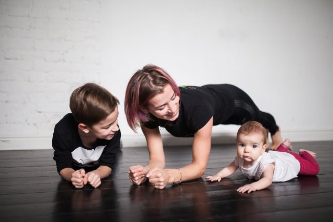 Una madre de tres pequeños nos muestra cómo volver a estar en forma