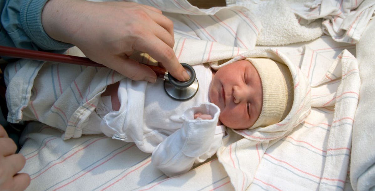 pedi nono.jpeg?resize=1200,630 - 20 Things That Pediatricians Urge New Moms Not To Do