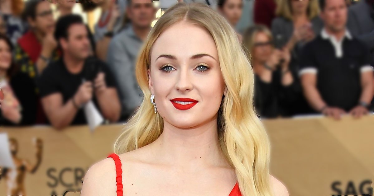 sophie turned weed vape video.jpg?resize=1200,630 - Sophie Turner Laughed Out Loud After Realizing Her 'Weed Vape' Was On Her Lap On Instagram Live