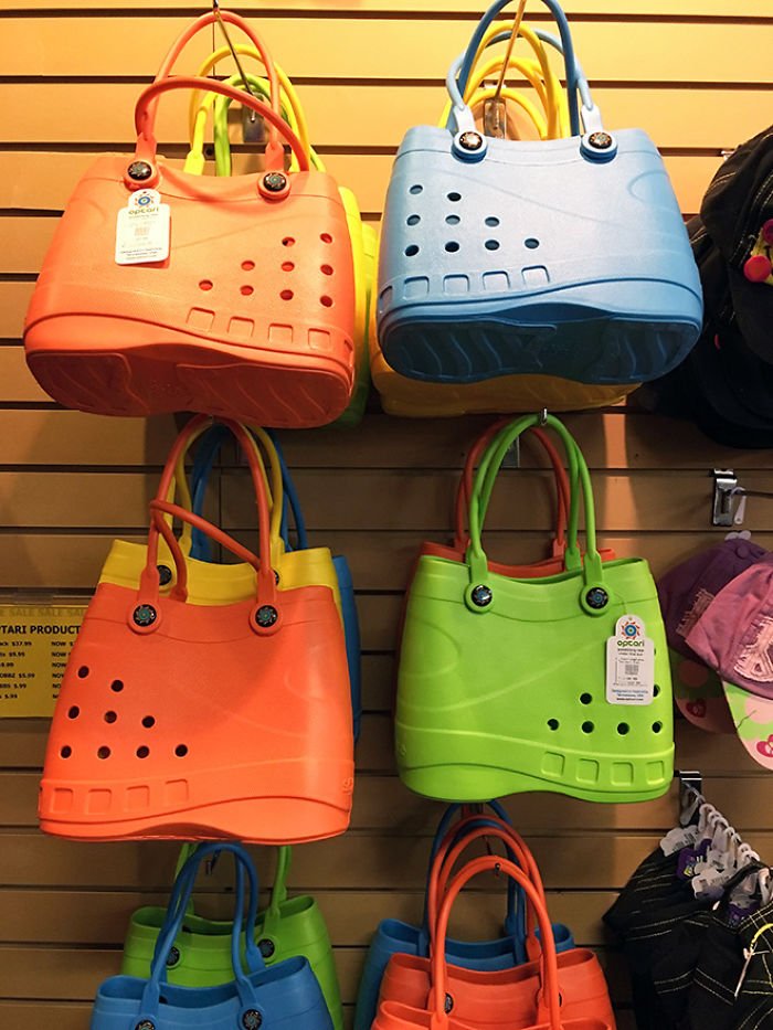 crocs shoulder bag