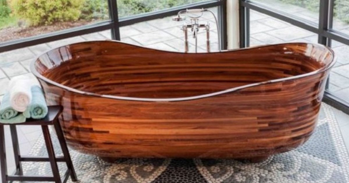 y3 8.png?resize=412,232 - Autrefois constructeur de bateaux, il construit maintenant de magnifiques baignoires en bois