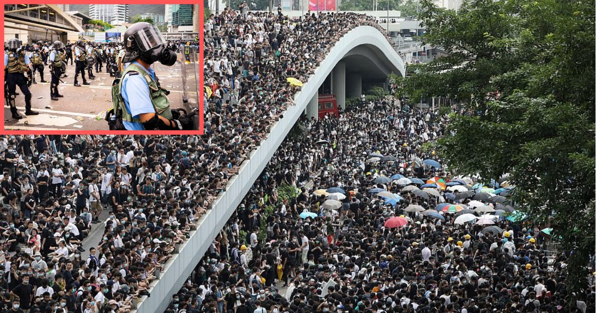 d2 8.png?resize=1200,630 - The Hong Kong Authorities Close Government Offices After Riot Police and the Crowd Starts Clashing Over New Extradition Bill