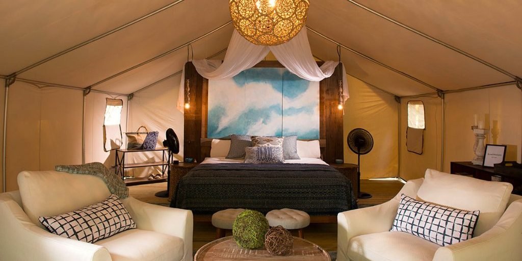 glamping tent beyond e1561905108104.jpg?resize=1200,630 - 14 Amazing Glamping Spots In The U.S. You Can Visit For Your Next Holiday