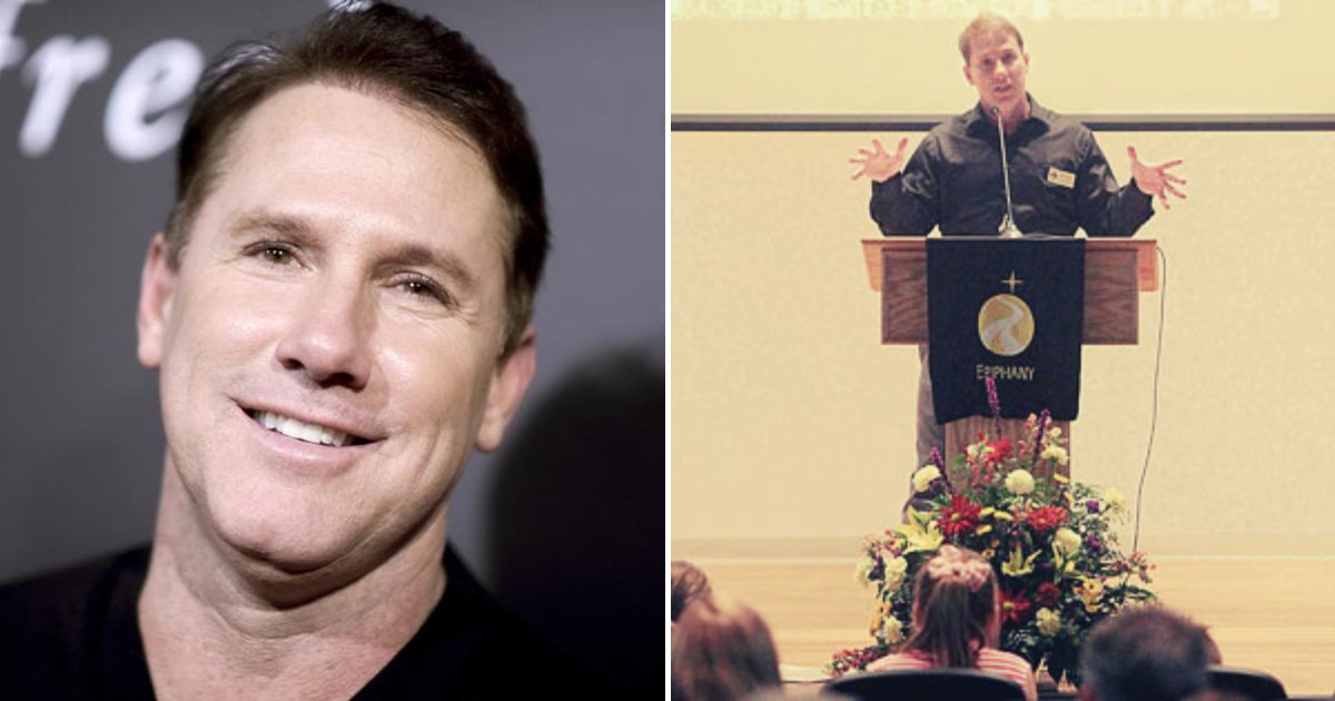 sparks3.png?resize=412,275 - Author Of 'The Notebook' Nicholas Sparks Accused Of Banning LGBT Club At School He Founded